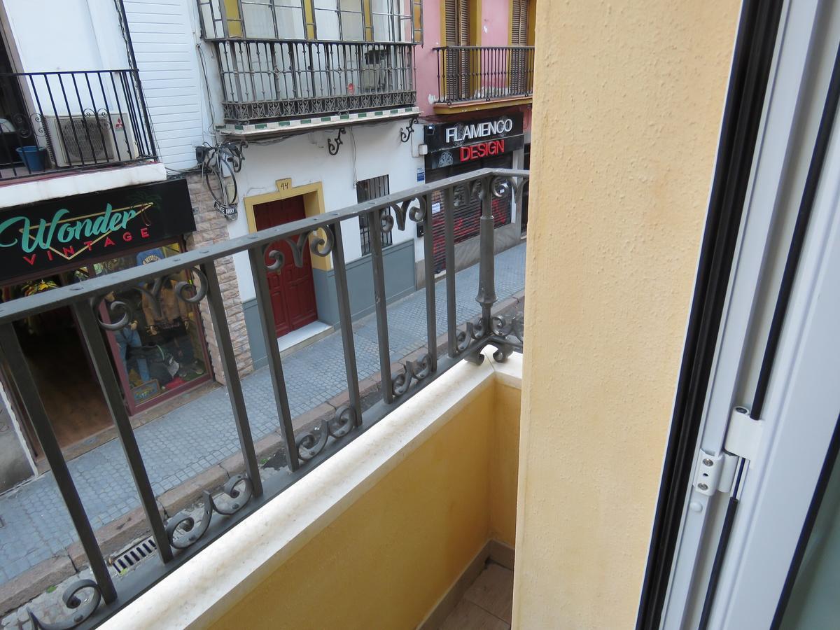 Living Sevilla Apartments Hercules Exterior photo